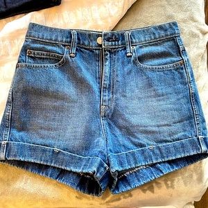 GAP HIGH RISE shorts